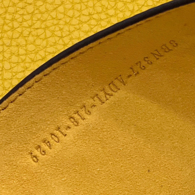 PEEKABOO ISEEU 33 IN YELLOW GRAINED CALFSKIN SILVER HARDWARE