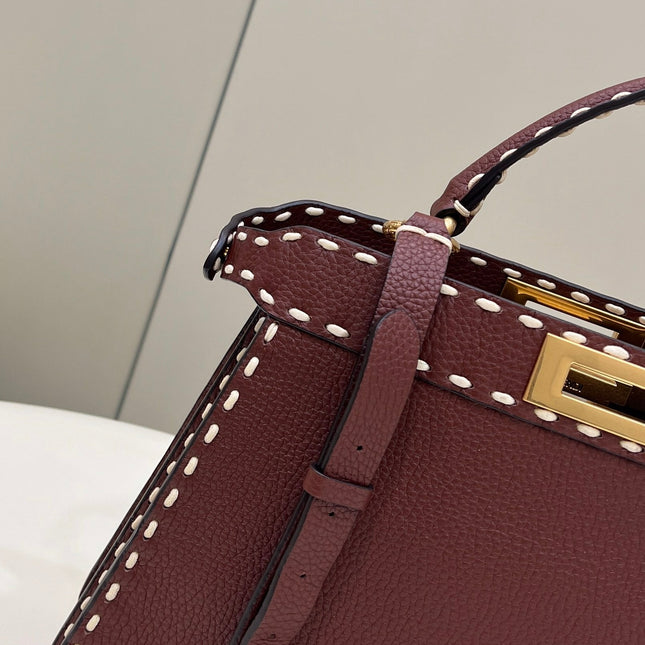 PEEKABOO ISEEU 33 IN SANGRIA RED GRAINED CALFSKIN GOLD HARDWARE