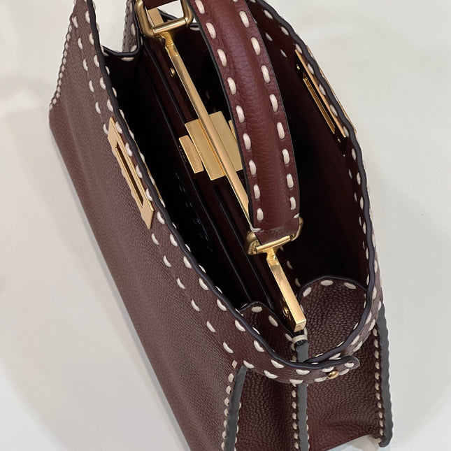 PEEKABOO ISEEU 33 IN SANGRIA RED GRAINED CALFSKIN GOLD HARDWARE