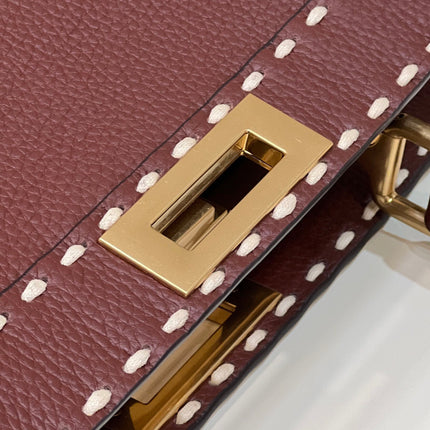 PEEKABOO ISEEU 33 IN SANGRIA RED GRAINED CALFSKIN GOLD HARDWARE