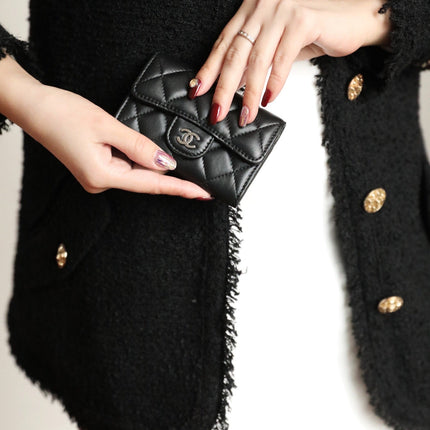 CC FLAP CARD HOLDER 11.3 BLACK CALFSKIN SILVER ICON