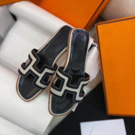 0ran Sandal Black Leather