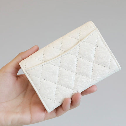 CC FLAP CARD HOLDER 11.3 WHITE GRAINED CALFSKIN GOLD ICON