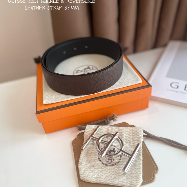 ULYSSE BELT BUCKLE & REVERSIBLE CHOCOLATE BROWN LEATHER STRAP 38MM SILVER HARDWARE