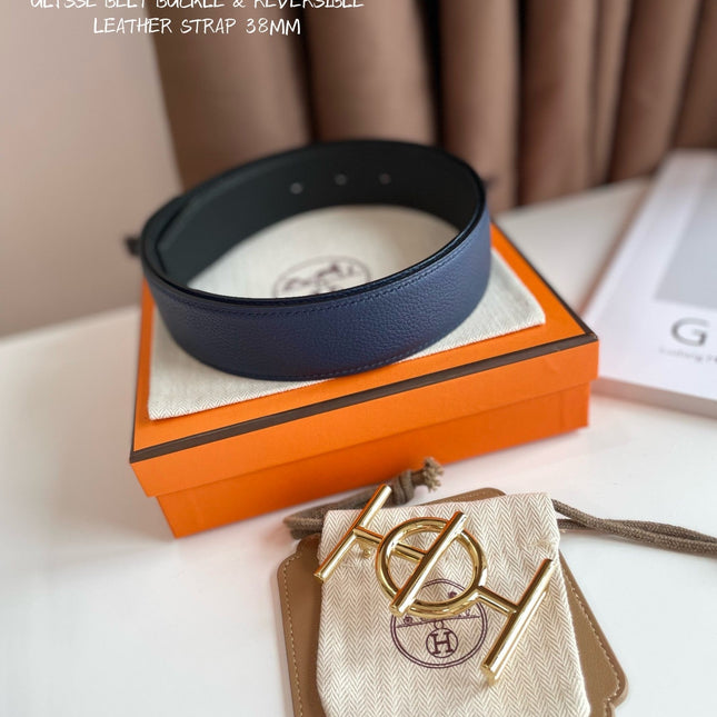 ULYSSE BELT BUCKLE & REVERSIBLE NAVY BLUE LEATHER STRAP 38MM GOLD HARDWARE