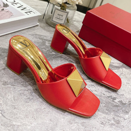 ONE STUD HEELED MULE 60 MM IN CHERRY RED CALFSKIN