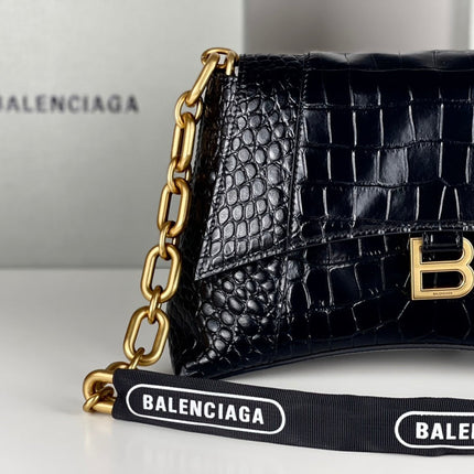 DOWNTOWN SHOULDER BAG 29 IN BLACK CROCODILE EMBOSSED CALFSKIN GOLD HARDWARE