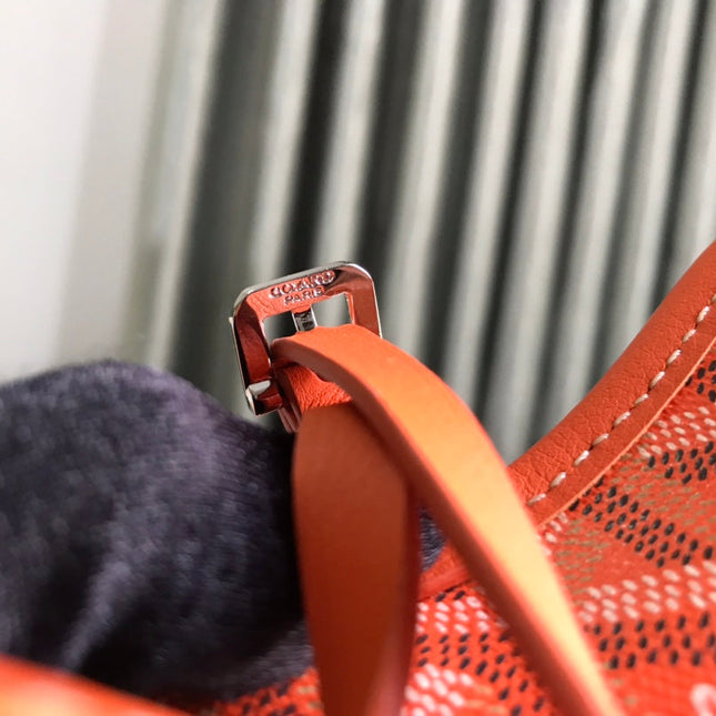 CHIEN GRIS BAG 33 IN ORANGE GOYARDINE CANVAS AND CALFSKIN TRIM