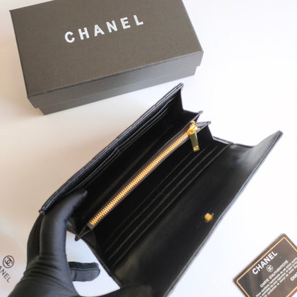 CC CLASSIC LONG PURSE CAVIAR 19 BLACK CALFSKIN