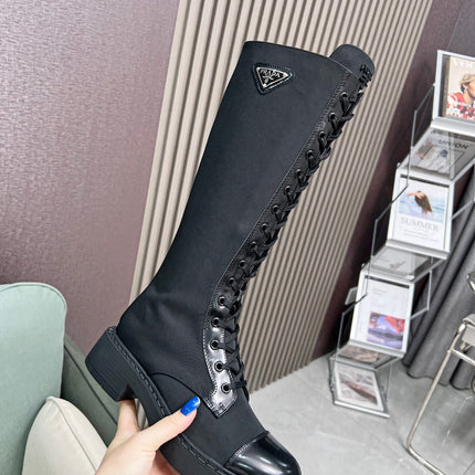 LACE-UP KNEE BOOTS IN BLACK DENIM AND SHEEPSKIN LINING