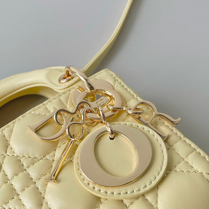 MICRO LADY 12 BAG IN LIGHT YELLOW LAMBSKIN
