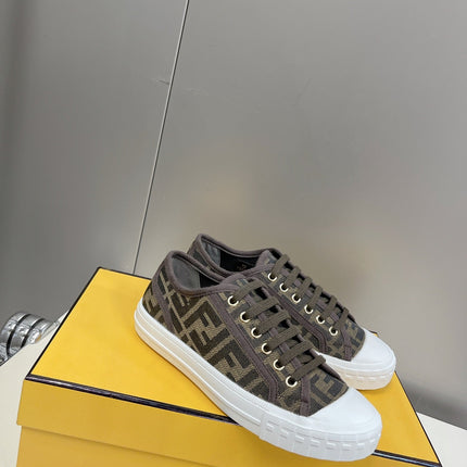 FENDI DOMINO MOTIF LOW-TOP SNEAKERS IN BROWN CANVAS