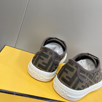 FENDI DOMINO MOTIF LOW-TOP SNEAKERS IN BROWN CANVAS