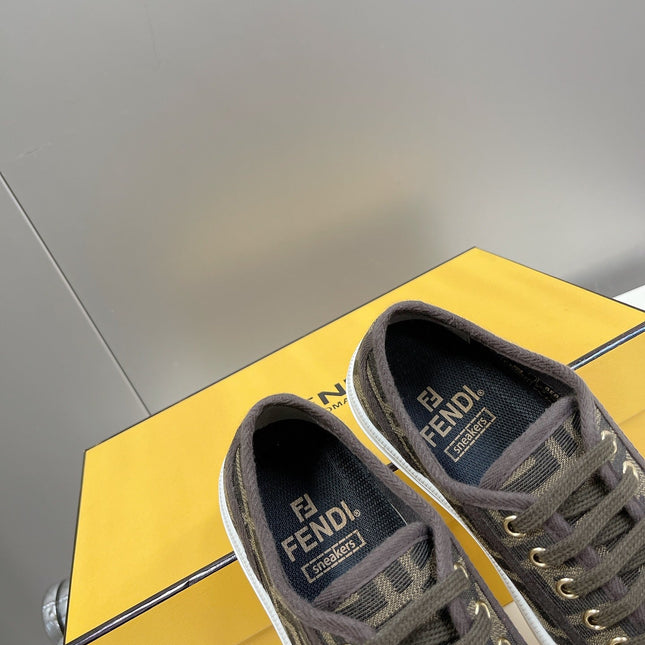 FENDI DOMINO MOTIF LOW-TOP SNEAKERS IN BROWN CANVAS