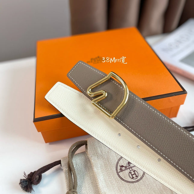 BOUCLE BELT BUCKLE & REVERSIBLE KHAKI BROWN AND WHITE LEATHER STRAP 38MM GOLD HARDWARE