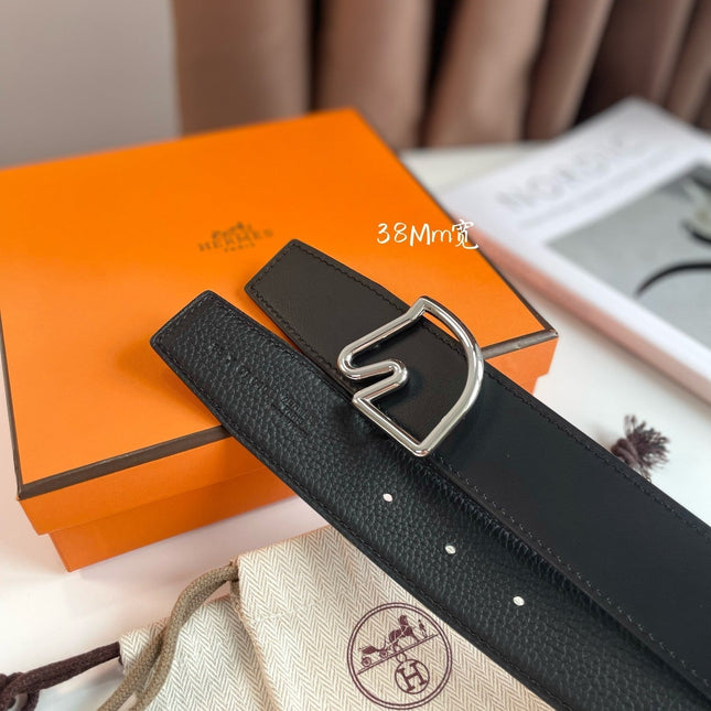 BOUCLE BELT BUCKLE & REVERSIBLE BLACK AND WHITE LEATHER STRAP 38MM SILVER HARDWARE