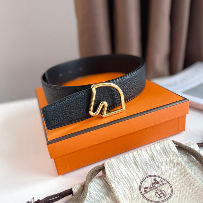 BOUCLE BELT BUCKLE & REVERSIBLE BLACK AND WHITE LEATHER STRAP 38MM GOLD HARDWARE