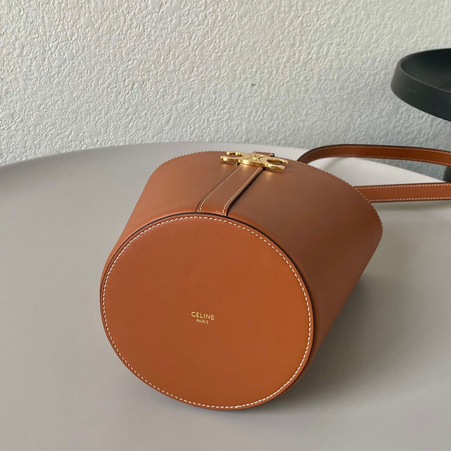 TRIOMPHE 25 BUCKET BAG CINNAMON BROWN CALFSKIN