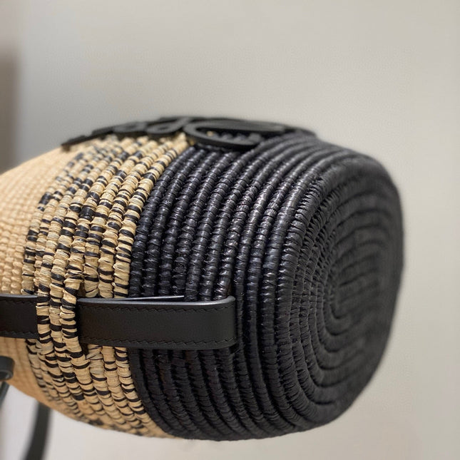 LOE 18 ANAGRAM BASKET BAG IN BLACK AND NATURAL RAFFIA