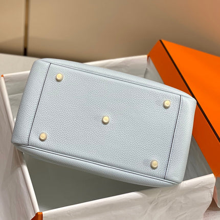 HM LINDY 26 BAG PASTEL BLUE CALFSKIN