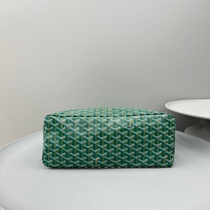 HOBO BOHÈME 34 IN GREEN GOYARDINE CANVAS AND CALFSKIN