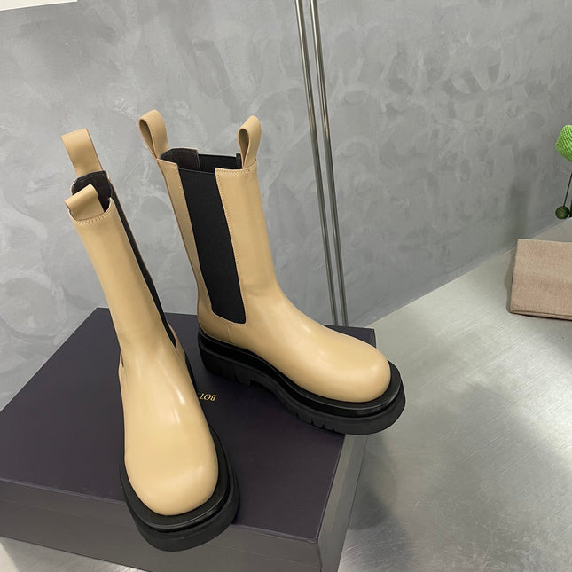 LUG CHELSEA BOOT IN CAMEL BEIGE CALFSKIN