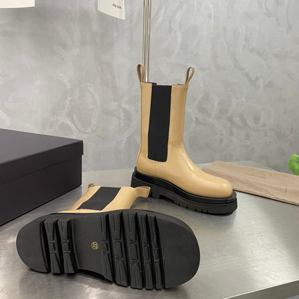 LUG CHELSEA BOOT IN CAMEL BEIGE CALFSKIN