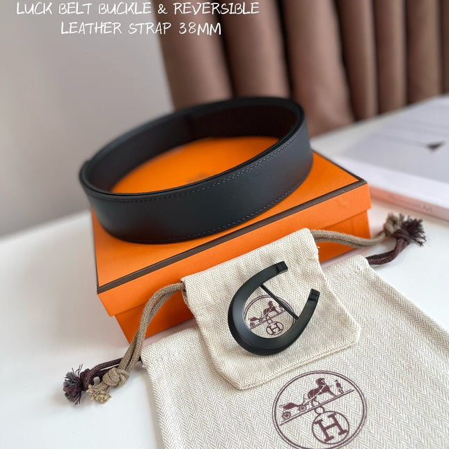 HM LUCK BELT BUCKLE & REVERSIBLE BLACK LEATHER STRAP 38MM