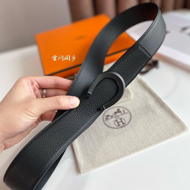 HM LUCK BELT BUCKLE & REVERSIBLE BLACK LEATHER STRAP 38MM