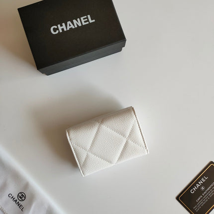 CC TRIFOLD PURSE 12 WHITE GRAINED CALFSKIN GOLD ICON