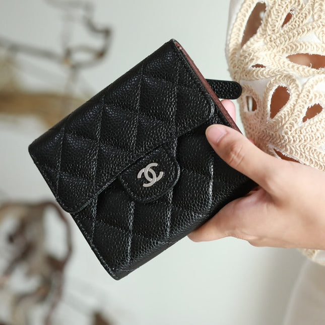 CC FLAP CARD HOLDER 11.5 BLACK GRAINED CALFSKIN SILVER ICON