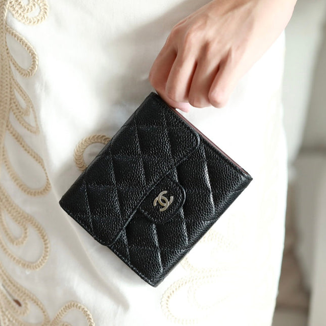 CC FLAP CARD HOLDER 11.5 BLACK GRAINED CALFSKIN SILVER ICON