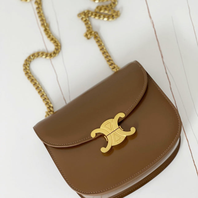 TRIPHOME 19 SADDLE BAG CARAMEL BROWN CALFSKIN