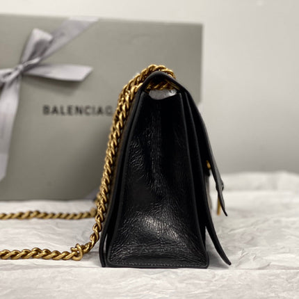 CRUSH MEDIUM CHAIN BAG 31 IN BLACK CRUSHED CALFSKIN GOLD HARDWARE