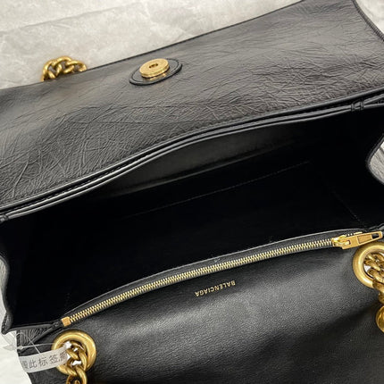 CRUSH MEDIUM CHAIN BAG 31 IN BLACK CRUSHED CALFSKIN GOLD HARDWARE