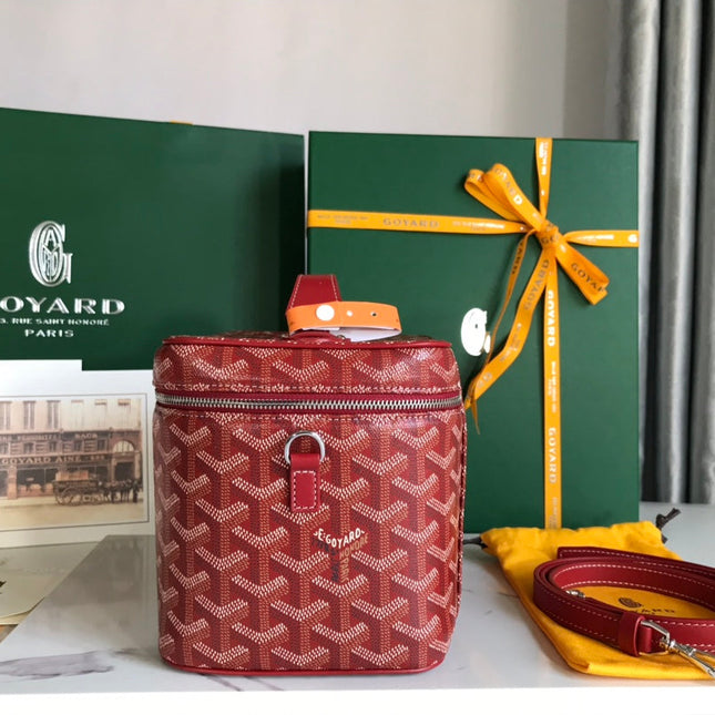 MUSE VANITY CASE 20 IN CLASSIC RED GOYARDINE CANVAS