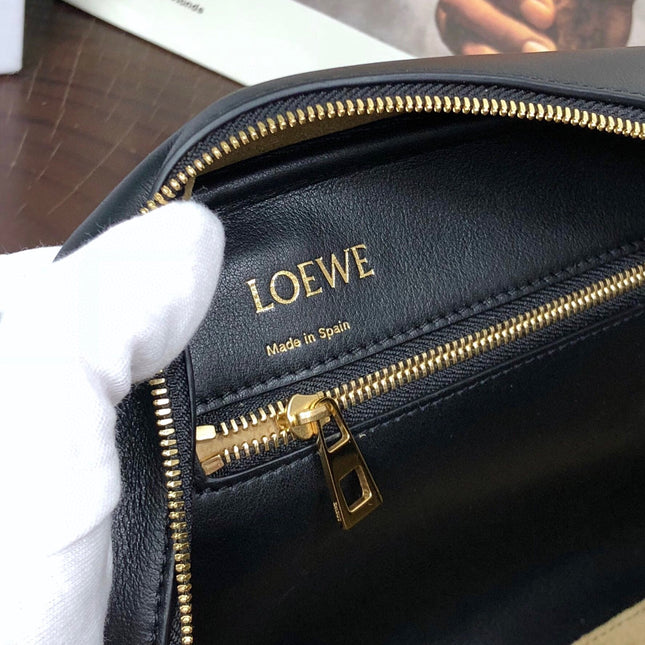 LOE AMAZONA 19 BAG IN BLACK NAPPA CALFSKIN