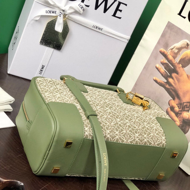 LOE AMAZONA 28 BAG IN OLIVE GREEN CALFSKIN AND BEIGE MONOGRAM FABRIC
