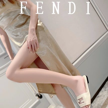 FENDI BAGUETTE SLIDES IN WHITE LAMBSKIN