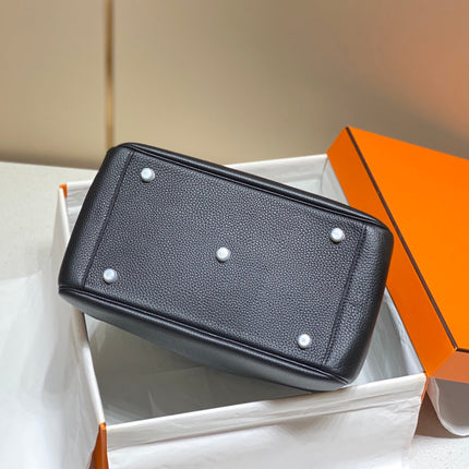 HM LINDY 30 BAG NAVY CALFSKIN