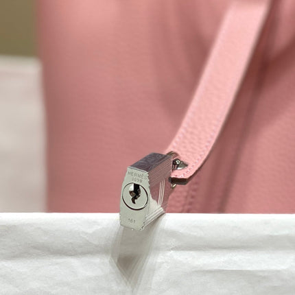 HM PICOTIN LOCK 18 PINK CALFSKIN