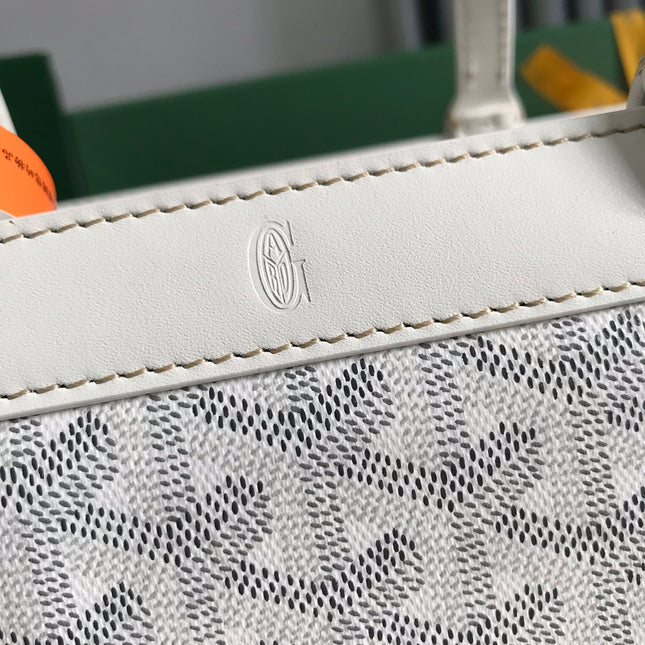 BELLECHASSE BIAUDE PM BAG 36 IN WHITE GOYARDINE CANVAS AND CALFSKIN TRIM