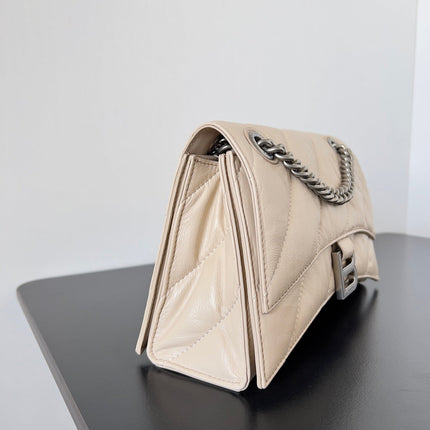 CRUSH CHAINED BAG 25 IN BEIGE QUILTED LAMBSKIN SILVER HARDWARE