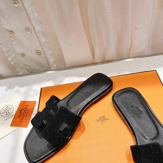 0RAN SANDAL BLACK LAMBSKIN ATTACH CRYSTALS-BLACK