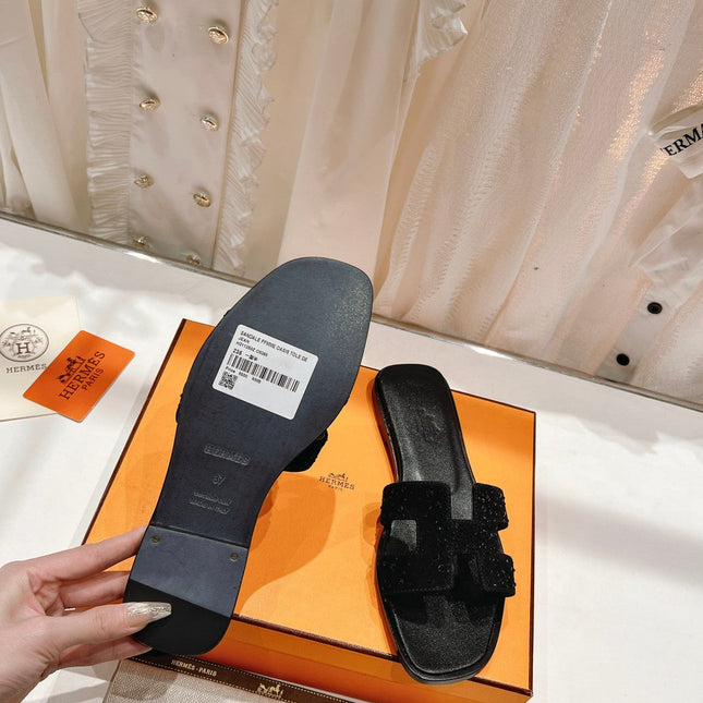 0RAN SANDAL BLACK LAMBSKIN ATTACH CRYSTALS-BLACK