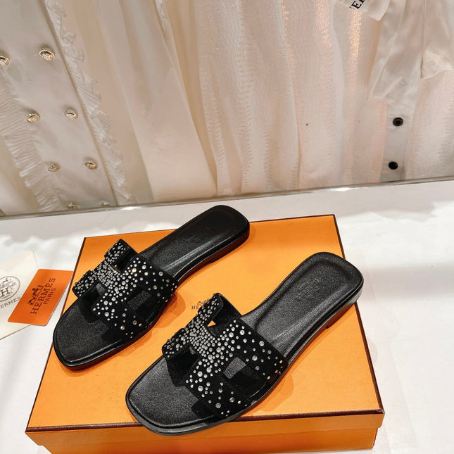 0RAN SANDAL BLACK LAMBSKIN ATTACH CRYSTALS