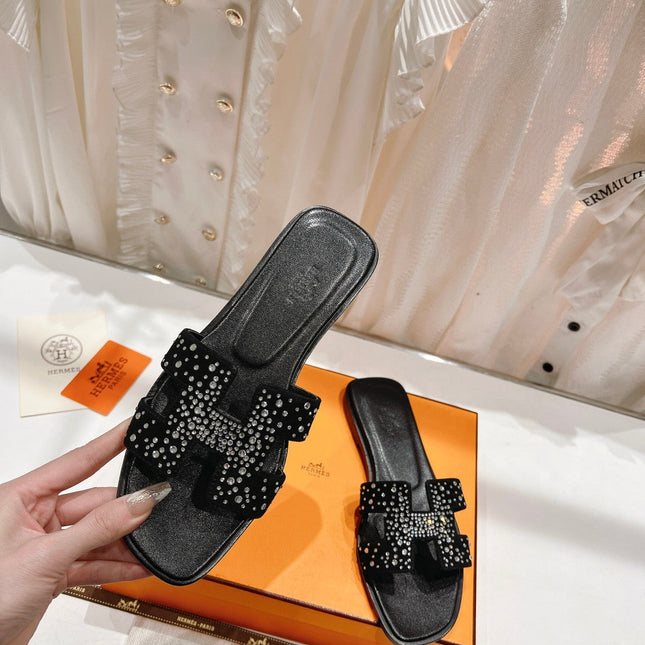 0RAN SANDAL BLACK LAMBSKIN ATTACH CRYSTALS