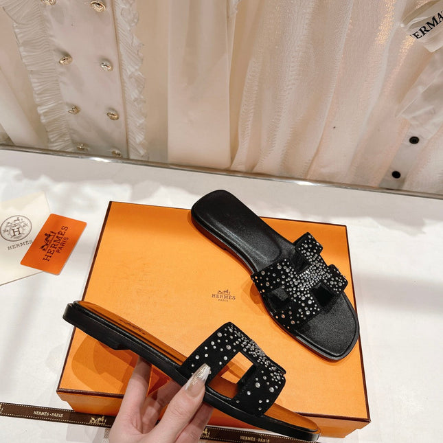 0RAN SANDAL BLACK LAMBSKIN ATTACH CRYSTALS