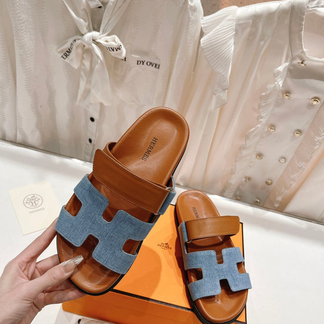 CHYPRE SANDAL BRIGHT BROWN LAMBSKIN AND BLUE DENIM