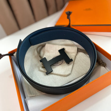 HM CONSTANCE BELT BUCKLE & REVERSIBLE NAVY BLUE AND BLACK LEATHER STRAP 38MM